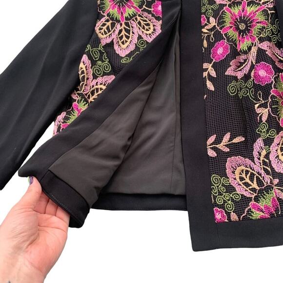 TAHARI ASL Floral Embroidered Collarless Jacket Black Classic Unique Size 4 Work - Picture 13 of 16